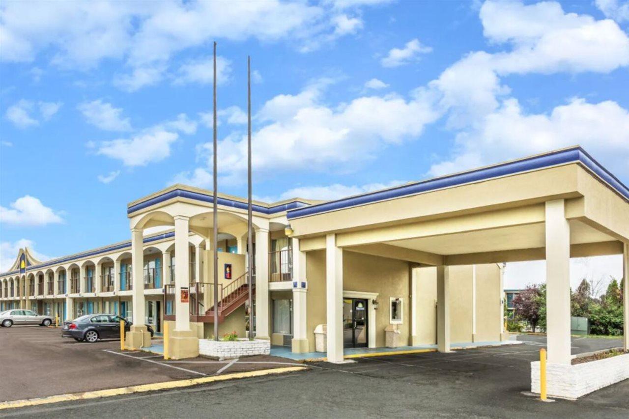 Days Inn By Wyndham Ashland Buitenkant foto